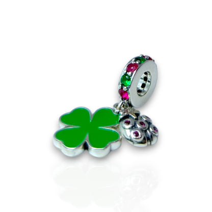 Talisman/Charm din argint - trifoi verde și buburuză cu pietre